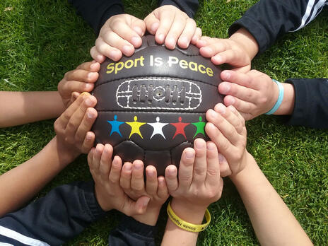 Pallone da calcio stile Retro Sport is Peace